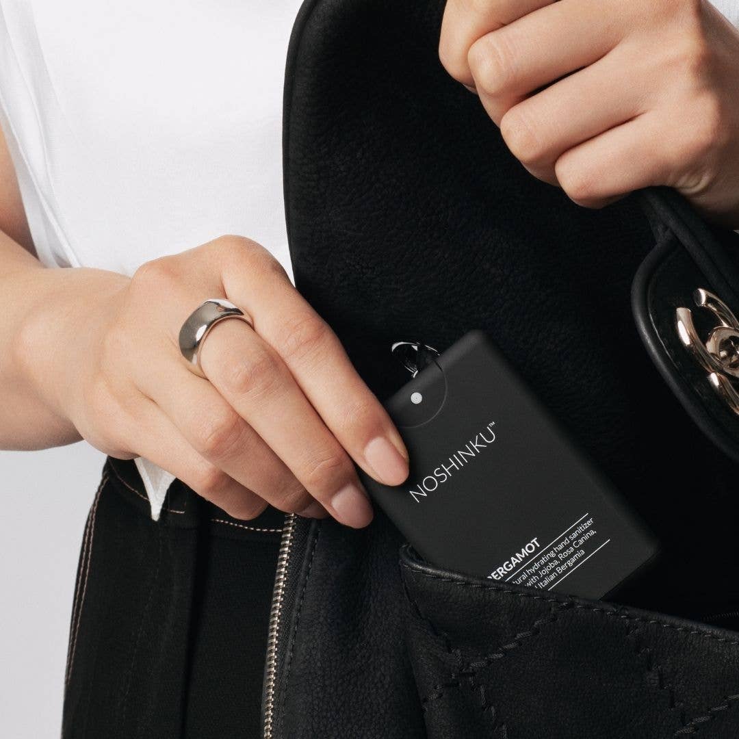 ULTRA-MOISTURIZING ORGANIC POCKET HAND SANITIZER