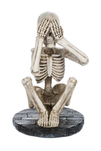 Hear No, See No Speak No Skeleton